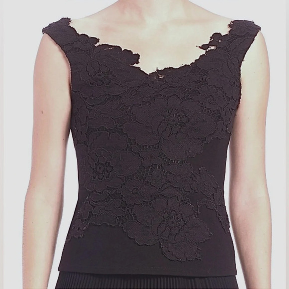 Bailey 44 Taylor top Black lace Illusion neckline Sleeveless Stretch Size M - Picture 1 of 9